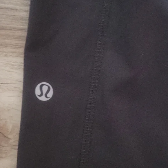 Lululemon Mens Running Short Black Medium - Picture 3 of 8